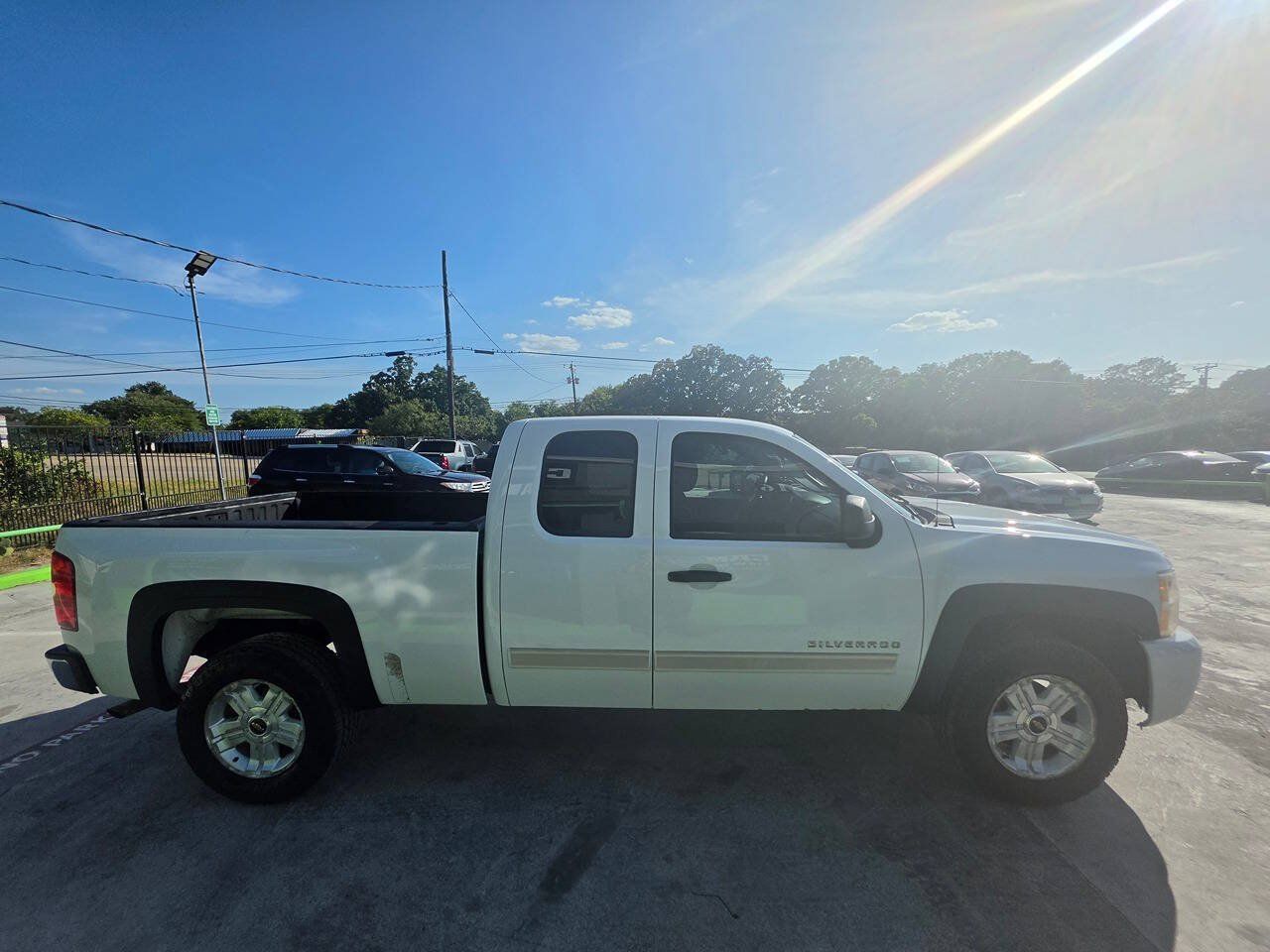 Used 2011 Chevrolet Silverado 1500 LT w/ All-Star Edition RWD image 13