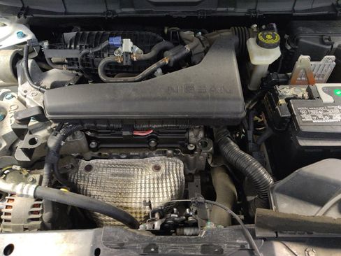 Used 2019 Nissan Rogue SV FWD image 30