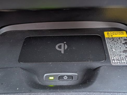 Used 2025 Toyota Corolla SE image 17