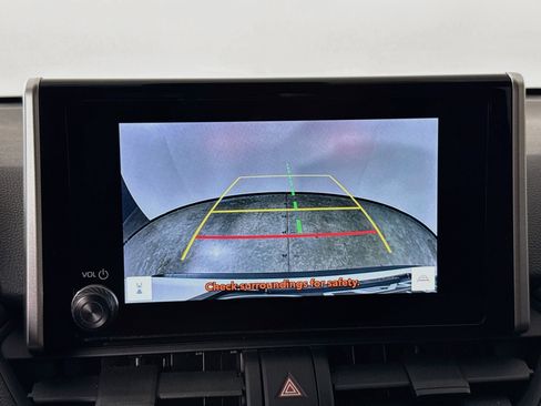 Used 2025 Toyota RAV4 LE AWD/4WD image 15