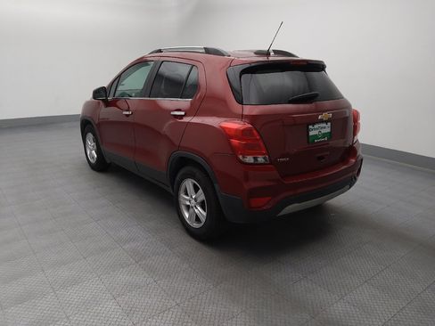 Used 2019 Chevrolet Trax LT w/ LT Convenience Package FWD image 6