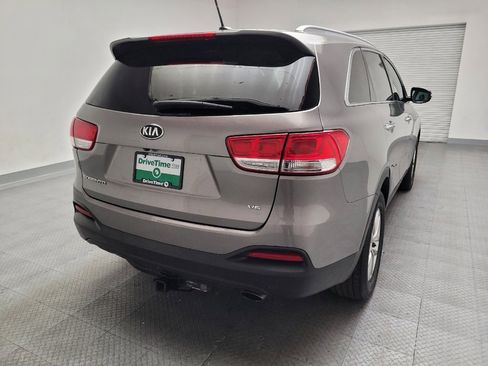 Used 2018 Kia Sorento LX AWD/4WD image 7