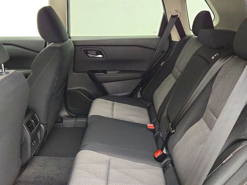 Used 2026 Nissan Rogue SV FWD image 18