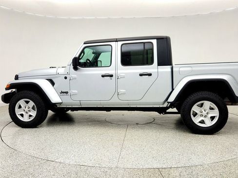 Used 2023 Jeep Gladiator Sport AWD/4WD image 8