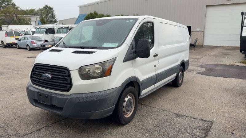 Used 2018 Ford Transit 150 130 Low Roof RWD image 3