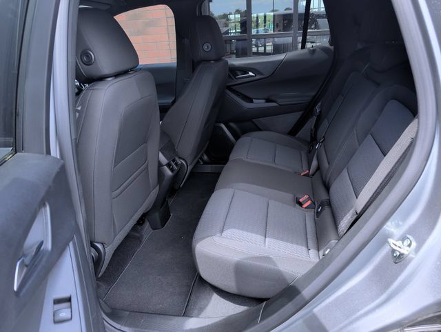 Used 2026 Chevrolet Equinox LT AWD/4WD image 23
