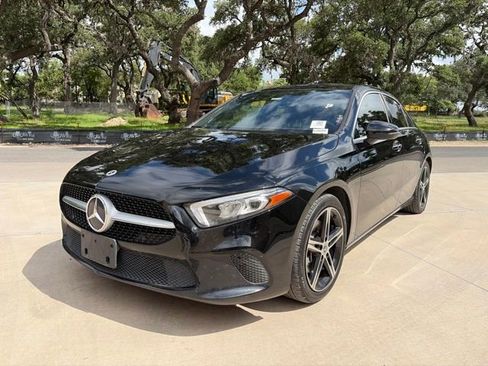 Used 2021 Mercedes-Benz A 220 image 2