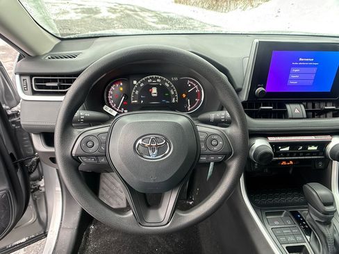 New 2025 Toyota RAV4 LE image 12