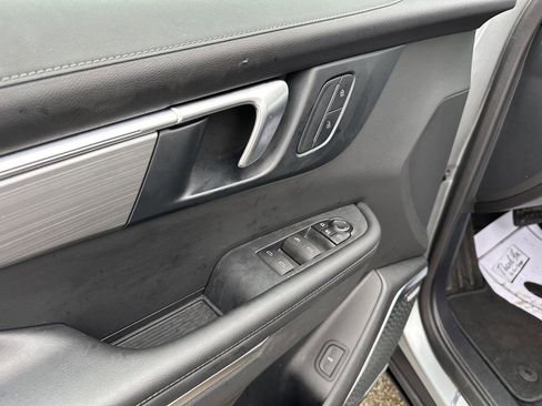 Used 2025 Buick Enclave Preferred image 19