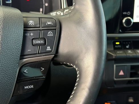Used 2025 Toyota Camry SE w/ Convenience Package FWD image 26