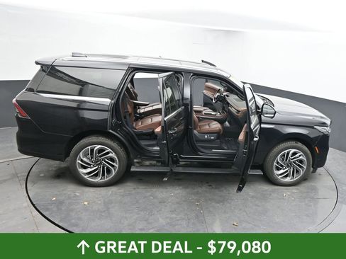 Used 2025 Lincoln Navigator Reserve AWD/4WD image 72
