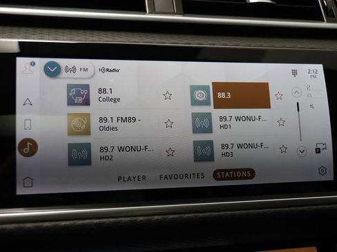 Used 2023 Land Rover Range Rover Velar R-Dynamic S image 10