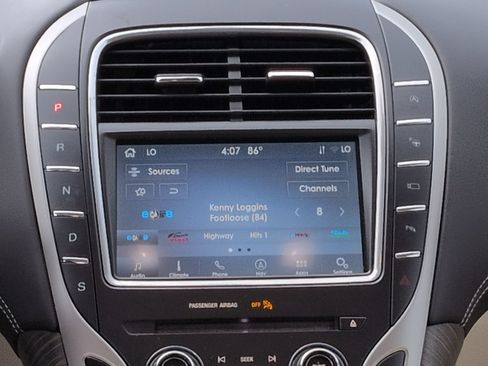 Used 2020 Lincoln Nautilus Black Label w/ Class II Trailer Tow Package AWD/4WD image 18