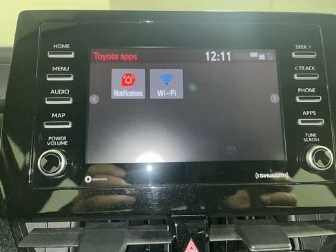 Used 2024 Toyota Camry SE image 20