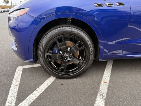 Used 2022 Maserati Levante GT image 14