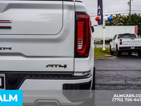 Used 2025 GMC Sierra 1500 AT4 w/ Technology Package image 17