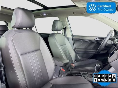 Used 2023 Volkswagen Tiguan SE w/ Panoramic Sunroof Package AWD/4WD image 27