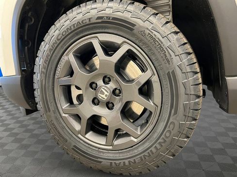 New 2025 Honda Pilot TrailSport image 15