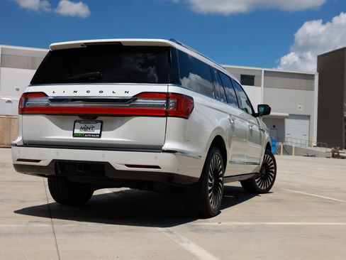 Used 2020 Lincoln Navigator L Black Label w/ Cargo Convenience Package AWD/4WD image 55