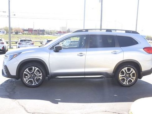 Certified 2025 Subaru Ascent Touring w/ Popular Package #1 image 8