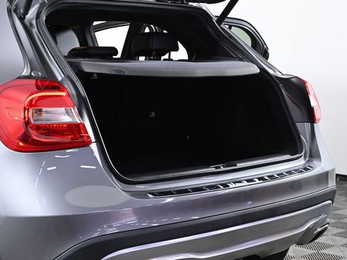 Used 2016 Mercedes-Benz GLA 250 4MATIC image 31