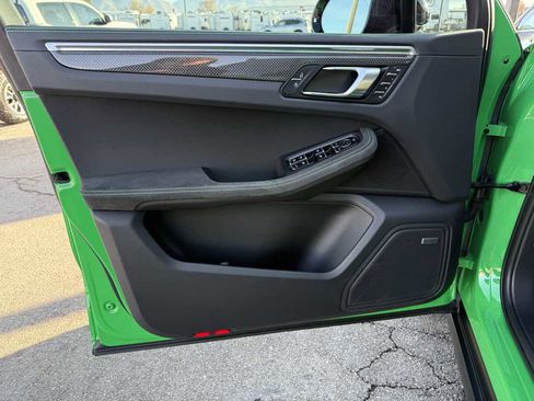 Used 2023 Porsche Macan GTS image 10