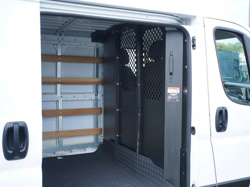 Used 2025 RAM ProMaster 2500 w/ U-Haul Equipment Group FWD image 15