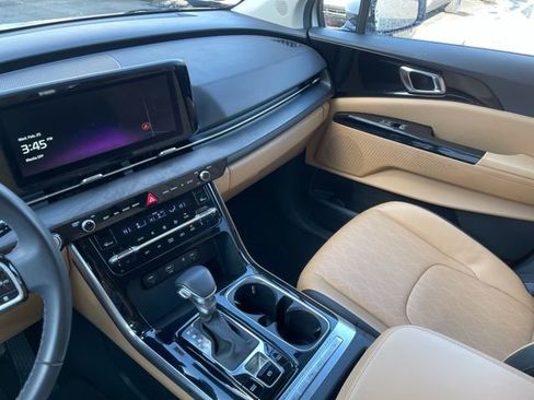 Certified 2024 Kia Carnival EX image 14