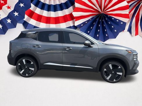 Certified 2025 Nissan Kicks SR FWD image 6