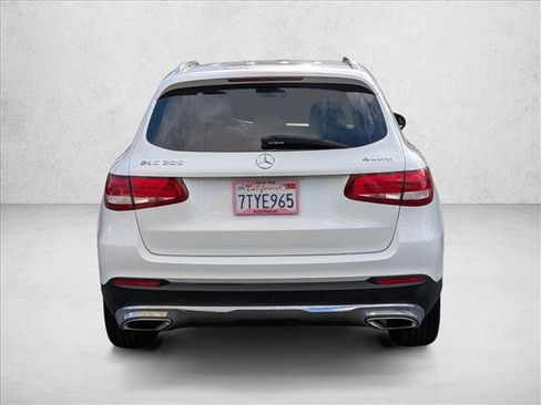 Used 2016 Mercedes-Benz GLC 300 4MATIC image 7