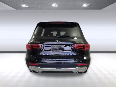New 2025 Mercedes-Benz GLB 250 4MATIC image 10