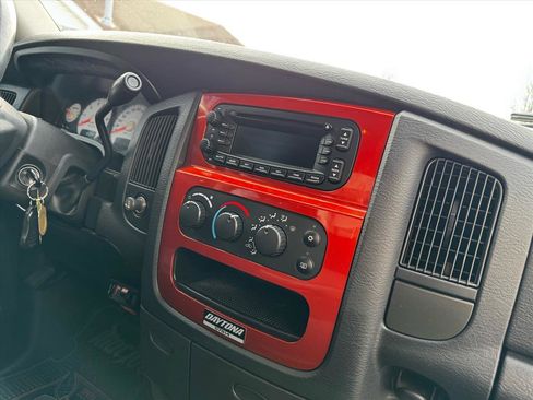 Used 2005 Dodge Ram 1500 Truck SLT w/ Daytona Edition Group image 28