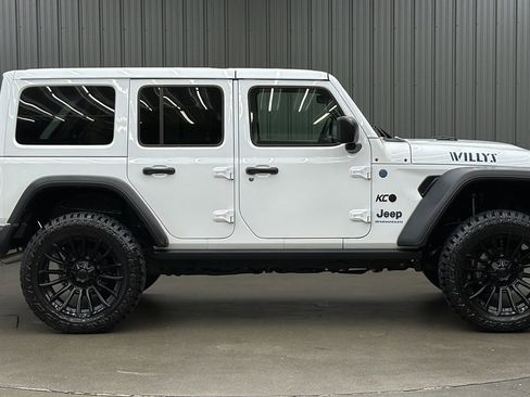 Used 2025 Jeep Wrangler Unlimited Sport S 4xe AWD/4WD image 6
