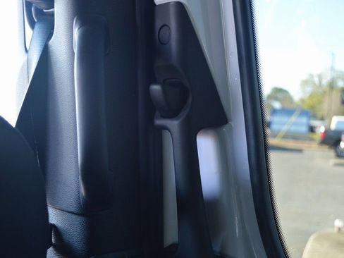 Used 2025 Mercedes-Benz Sprinter 2500 image 38