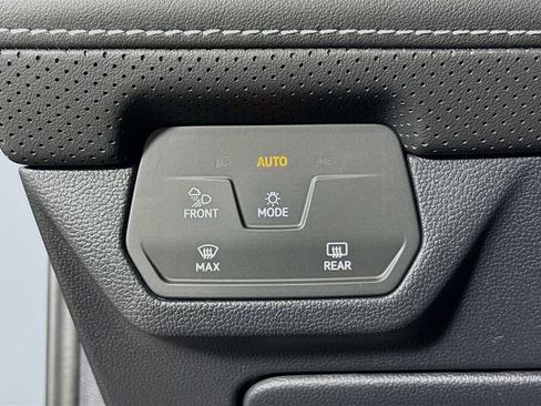 New 2026 Volkswagen Atlas SE image 10