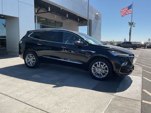 Used 2023 Buick Enclave Essence w/ Experience Buick Package FWD image 9