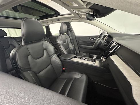 Used 2018 Volvo XC60 T6 Inscription w/ Luxury Seat Package image 41
