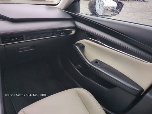 Used 2019 MAZDA MAZDA3 Sedan w/ Select Package image 17