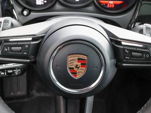 Certified 2026 Porsche Macan Turbo AWD/4WD image 34