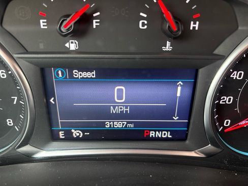 Used 2023 Chevrolet Equinox LT w/ Driver Convenience Package image 10