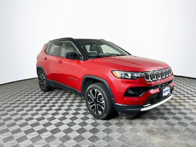 Used 2023 Jeep Compass Limited w/ Sun and Sound Group AWD/4WD image 8