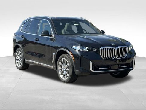 New 2026 BMW X5 xDrive40i w/ Premium Package AWD/4WD image 1