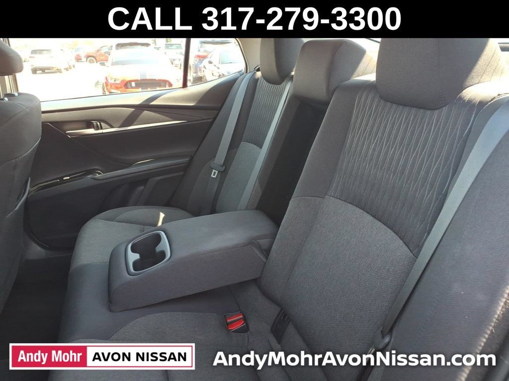 Used 2025 Toyota Camry LE FWD image 38