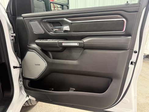 Used 2025 RAM 1500 Laramie w/ Night Edition AWD/4WD image 8