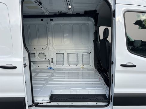 New 2026 Ford Transit 250 148 Medium Roof image 9