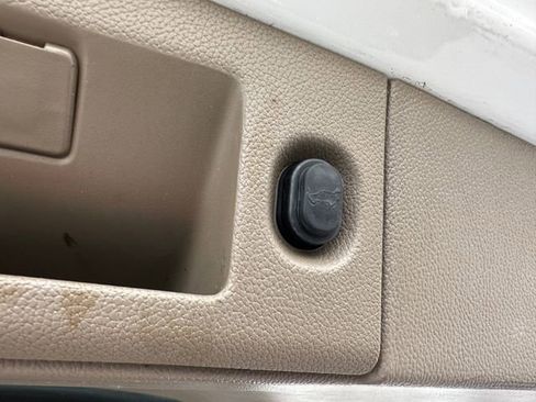 Used 2018 Chevrolet Tahoe LT image 36