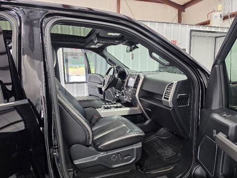 Used 2019 Ford F150 Platinum w/ Equipment Group 701A Luxury AWD/4WD image 12