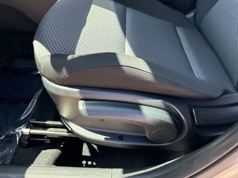 Certified 2025 Kia Soul LX FWD image 22