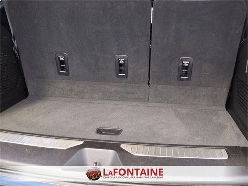 Used 2025 GMC Yukon Denali image 27