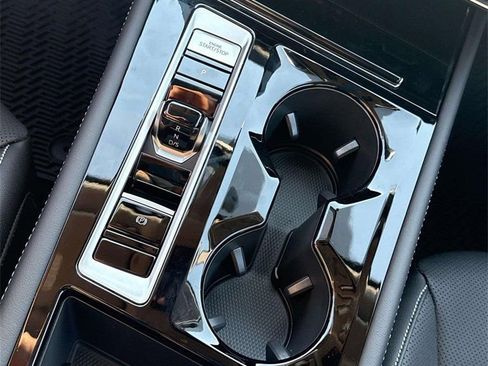 New 2026 Volkswagen Atlas SE FWD image 23